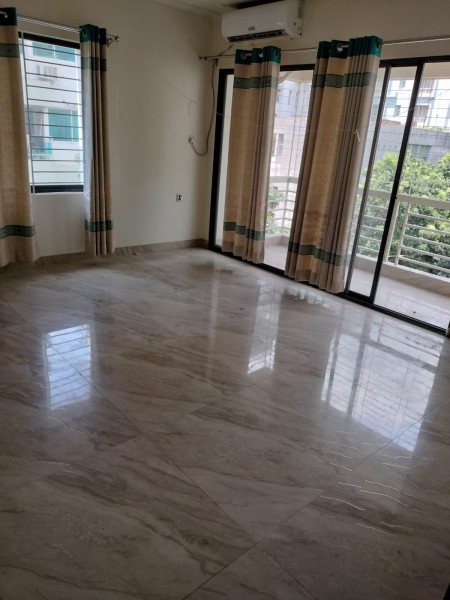 Flat for sale bashundhara block-B. 4 bed.